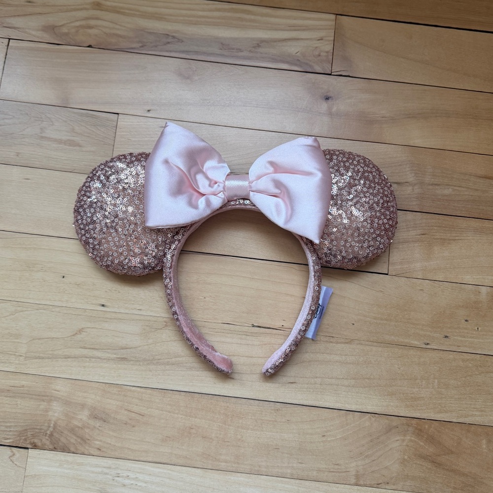 Pink Sequin Minnie Ears Headband with Pink Bow